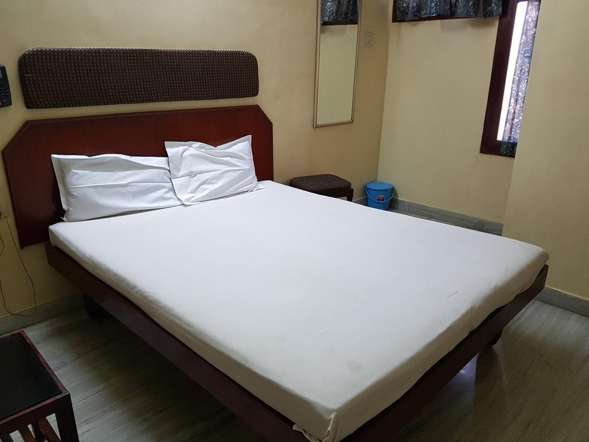 Sri Sai Residency Ξενοδοχείο Τιρουπάτι Εξωτερικό φωτογραφία