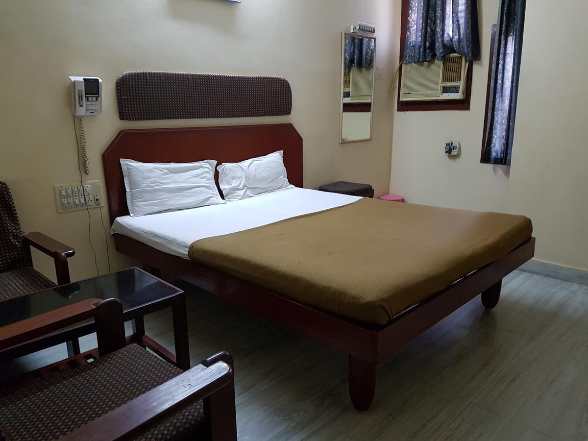 Sri Sai Residency Ξενοδοχείο Τιρουπάτι Εξωτερικό φωτογραφία